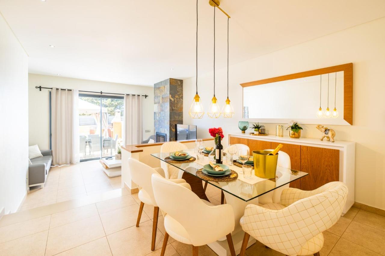 Cozy Villa With Pool And Barbecue Albufeira Exterior photo